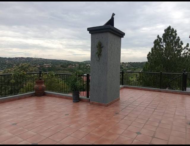 4 BEDROOM HOUSE FOR SALE IN ROODEKRANS